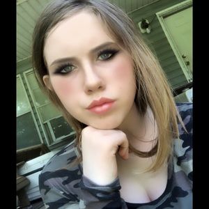 Hi my name is Savannah I’m 14 and I hope you enjoy